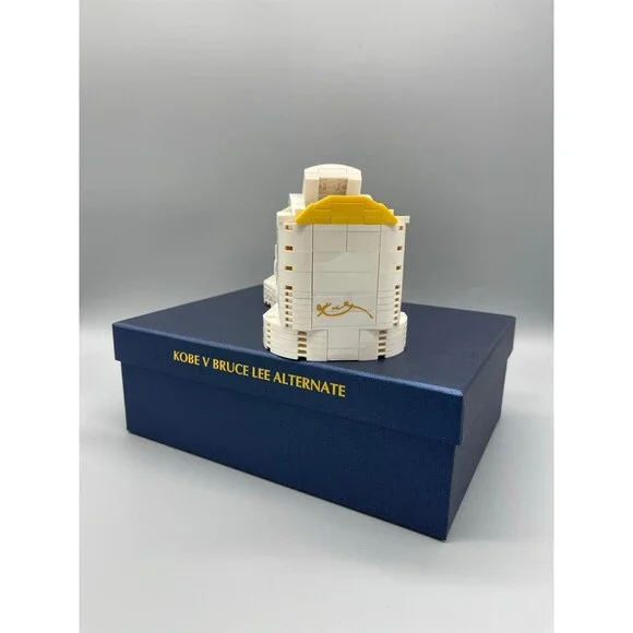 Completed Nike Zoom Kobe 5 Protro ‘Alternate Bruce Lee’ Kick Brick Set - Picture 4 of 4